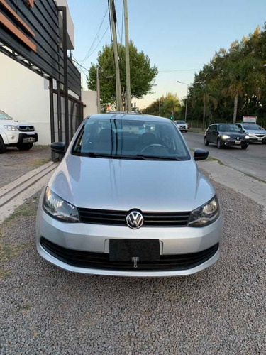 Volkswagen Voyage 1.6 Comfortline Plus 101cv 2013