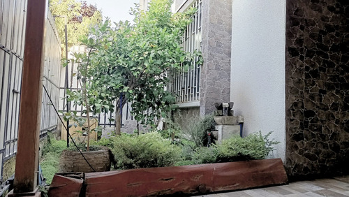 Pasaje Cerro Castillo, Villa Los Portones Ll, Quilicura.