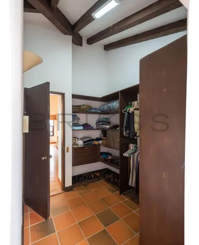 Casa Campestre En Venta En Llanogrande. Cod V50106