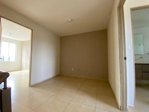¡haz Realidad Tus Sueños En Tecámac, Casa En Venta En Paseos Del Bosque 2! Acceso Controlado Y Diversión Garantizada Con Canchas Y Alberca, Rutas Cercanas A Cdmx Y Aifa
