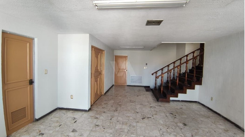 Imagen 1 de 30 de Casa En Renta De 3 Plantas Ideal Para Oficinas En Colonia Re