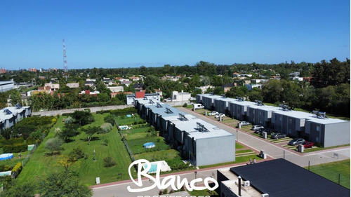 Casa En Venta En Pilar, G.b.a. Zona Norte