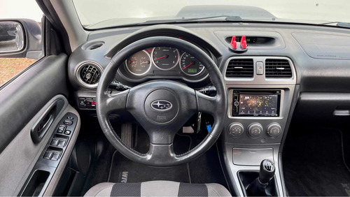 Imagen 17 de 20 de Subaru Impreza 2008 2.5 Sedan Wrx-265 400cv
