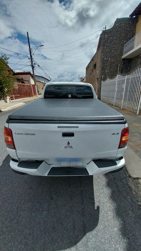 Mitsubishi L200 2.4 Triton Sport Gls Cab. Dupla 4x4 Aut. 4p 6 marchas