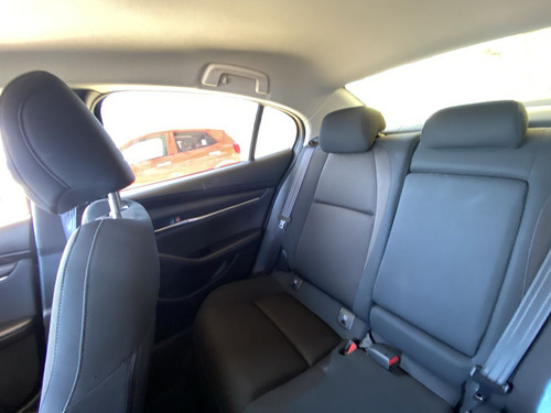 Mazda 3 2024