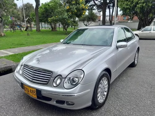 Mercedes Benz E240 Aut. 2.6 V6 Techo Cuero Full Equipo