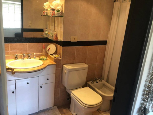 Venta Casa Chalet 6 Ambientes 5 Dormitorios Jardin Piscina Barrio Parque Vicente Lopez Villa Martelli