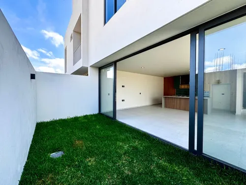 Casa En Venta En Parques Vallarta, Coto Nogal, Zapopan.