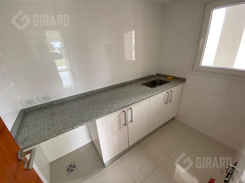 Imagen 10 de 30 de Excelente Casa Moderna En Exclusivo Barrio Rumenco.