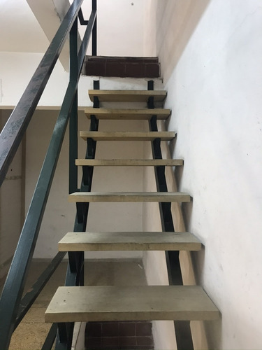 Diri Local Comercial A Mts De 18 Frente A Pza Cagancha 300m2