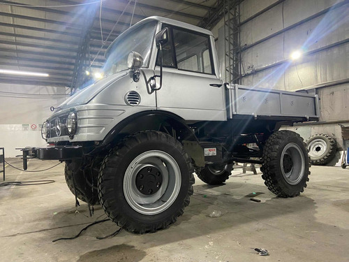 Imagen 2 de 25 de Mercedes-benz Unimog 421