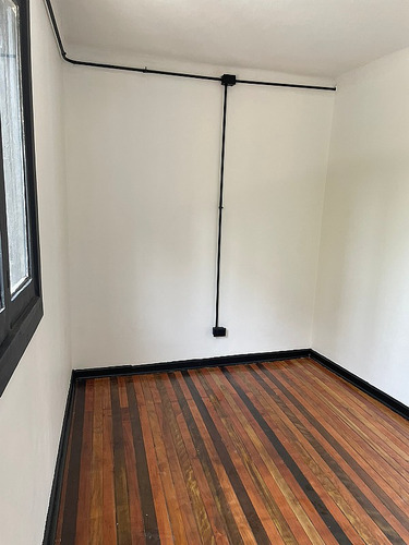 Venta Casa Remodelada En Comuna De Santiago