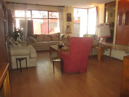 Casa En Venta En Colonia Ticumac Benito Juárez.