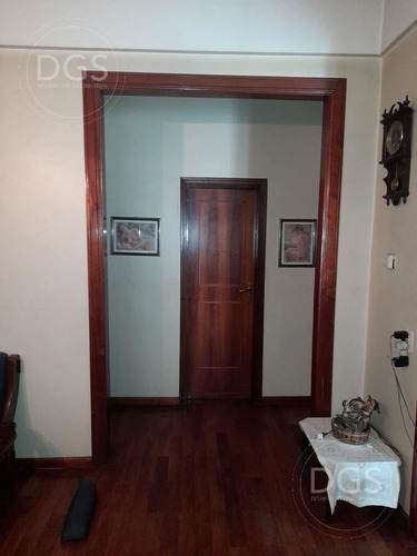Imagen 22 de 30 de Venta En Block - 2 Viviendas Y 3 Locales Comerciales. -