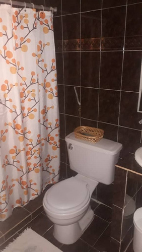 Imagen 8 de 12 de Vendo Comoda Y Hermosa Casa En Urb. Las Delicias. 04243252273