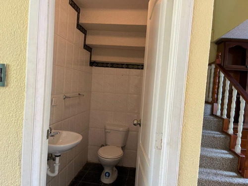 Imagen 7 de 19 de Casa De 3 Dorm. De Arriendo Alquiler Dentro De Conjunto En El Valle De Los Chillos