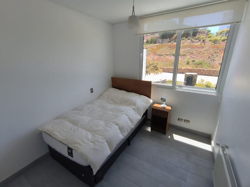 Departamento En Venta De 4 Dorm. En Zapallar