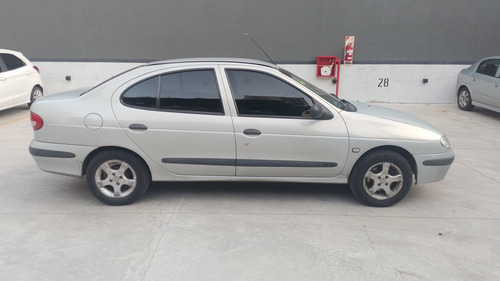 Renault Megane 1.6 Tric Pack Plus Gnc