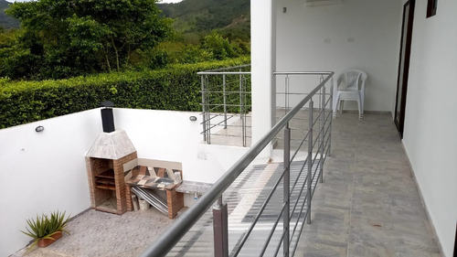 Guaduas, Cundinamarca Casa Condominio Tupinamba. 182 Mts Construidos