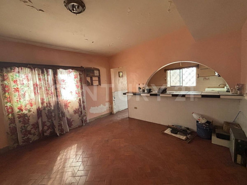 Casa En Venta En Colonia Revolución