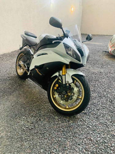 Yamaha R6