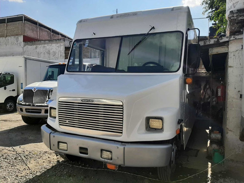 Imagen 11 de 15 de Vanett Freightliner