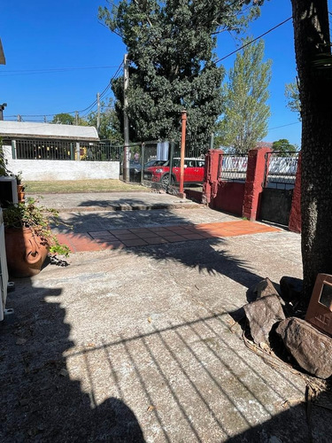 Imagen 2 de 19 de Venta 2 Casas + Cochera (padrón Único) - Ituzaingó