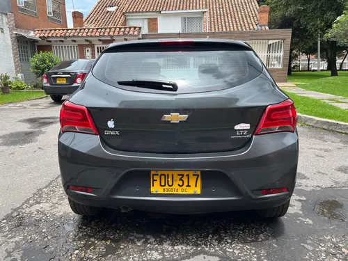 Chevrolet Onix 1.4 Ltz 4 p