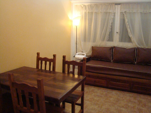 Imagen 1 de 15 de Departamento 1 1/2 A Una Cuadra Y Media Plaza Colon