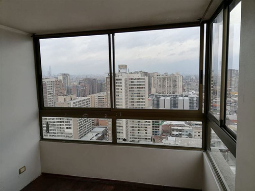 Departamento En Venta De 2 Dorm. En Santiago