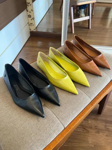 Sapatilha Santa Lolla Bico Fino Couro De Pelica Confortavel