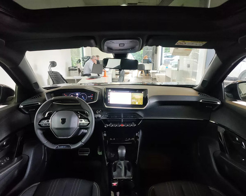 Peugeot 2008 1.0T Gt