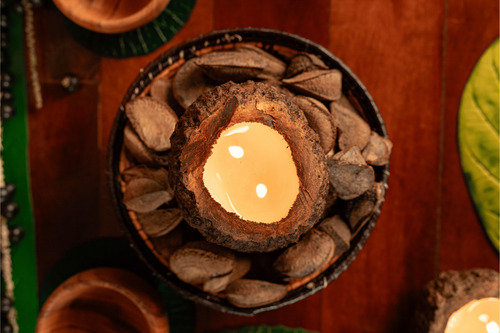 Vela Aromática Da Mata Com Essência De Breu Branco- Verobio Creme Ouriço De Castanha Breu Branco