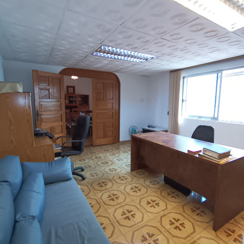 Casa En Venta Trigal Norte. Una Planta Calle Semi Cerrada.hg
