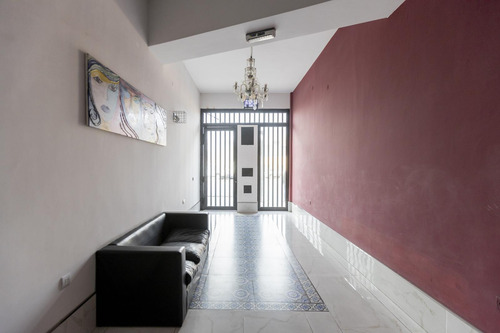 Departamento 2 Ambientes! En Amenedo Y Av Espora.