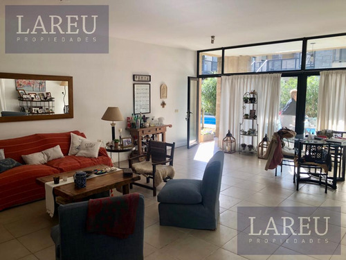 Departamento De 2 Ambientes En Venta - Tortugas Garden