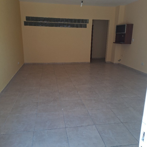 Imagen 2 de 5 de Departamento Tipo Casa En Alquiler En Lanus Oeste