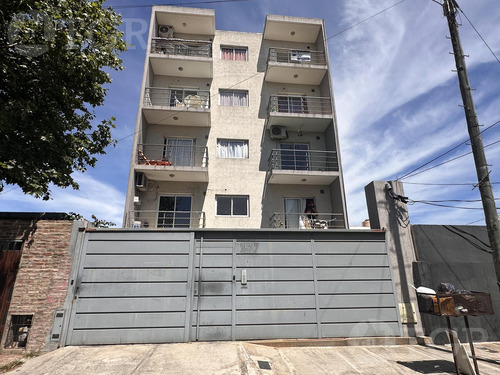 Venta Departamento Monoambiente Con Cochera Cubierta En Caseros