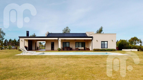 Imagen 2 de 30 de Venta Casa - Campos De Roca Ii