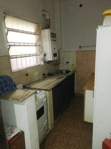 Imagen 7 de 28 de Casa De 4 Ambientes Mas Casa De Tres Ambientes Al Fondo Con Fondo Libre.