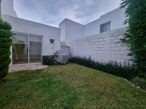 Renta De Casa En Residencial El Castaño I En Metepec