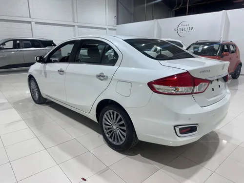 Suzuki Ciaz 4p GLX L4/1.4 Aut