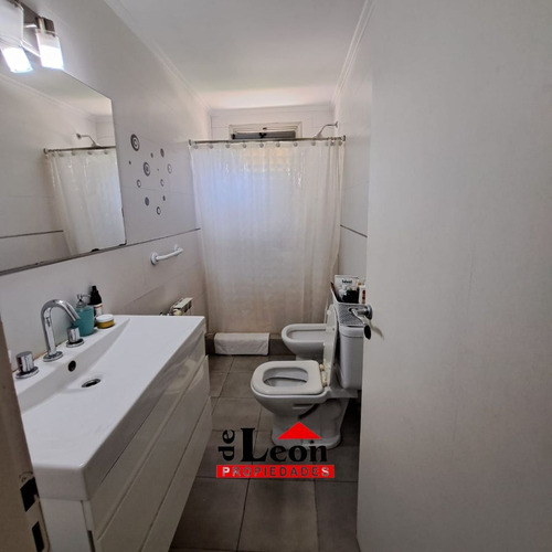 Casa En Venta De 3 Dormitorios C/ Cochera En Barrio Privado Pago Chico
