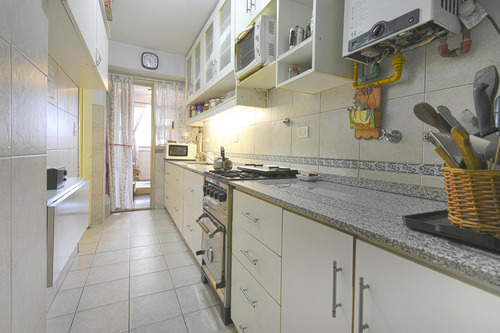 Venta Block Departamentos 4 Ambientes Cocheras Villa Real Apto Credito