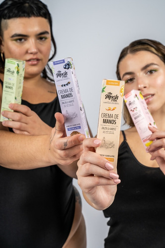 Imagen 7 de 10 de Crema De Manos Para Piel Seca Aroma A Sándalo Y Acai