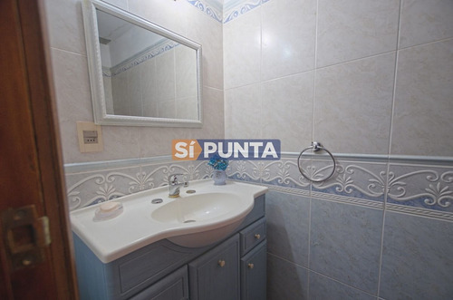 Imagen 11 de 30 de Casa En La Arbolada A La Venta