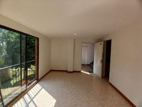 Apartamento En Arriendo Ubicado En Medellin Sector Laureles (23062).