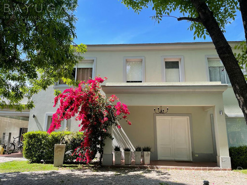 Venta - Oportunidad Casa En Barrio Privado El Mirasol - Bayugar Negocios Inmobiliarios