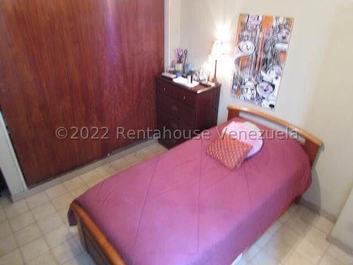 Te Lo Tengo Apartamento En Venta En El Paraiso 23-14841 Mar