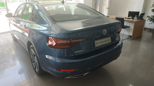 Volkswagen Vento Highline 150cv 2021 At S.a